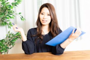 あなたは、こうして【巻き肩】になる